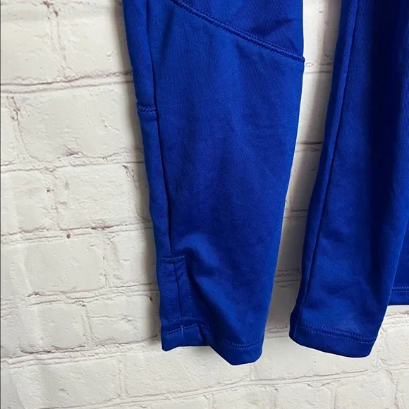 Under Armour Long Sleeve Heatgear Activewear Top - Picture 4 of 9